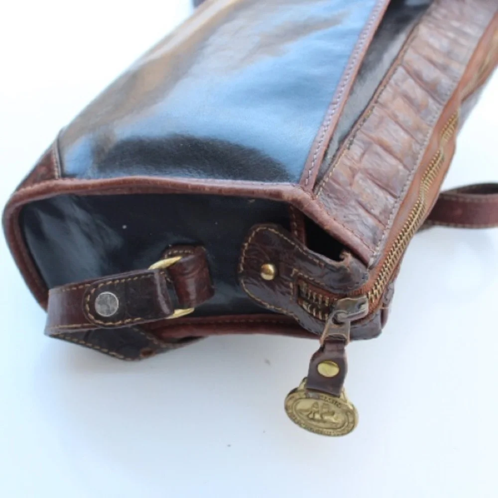 Vintage Brahmin cross body bag